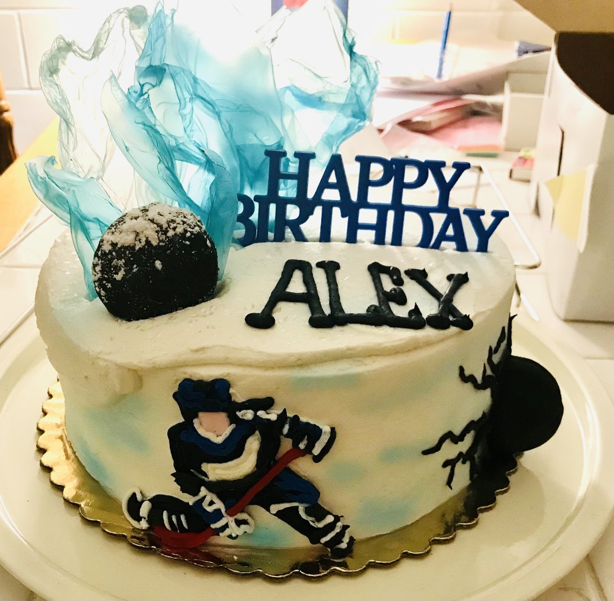 yay! #happybirthdaycake #hockey #hockeychamps #cake #cakedecorating #CakeCakeCake #hockeycake #cakes #birthday #cakedecor #decor #decorate #art #edibleart