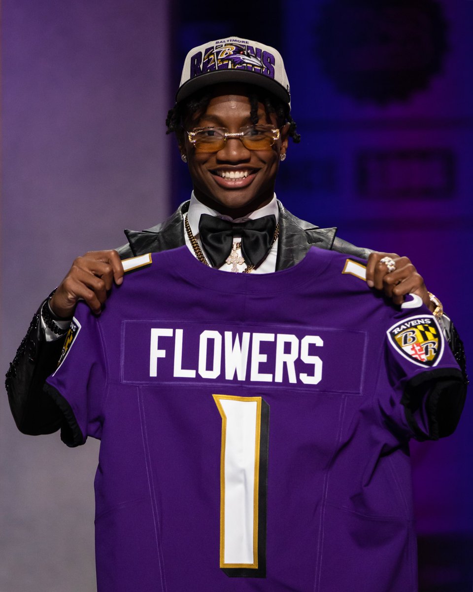 There goes that man 🦅

<a href="/ZayFlowers/">zay flowers</a> x <a href="/Ravens/">Baltimore Ravens</a>