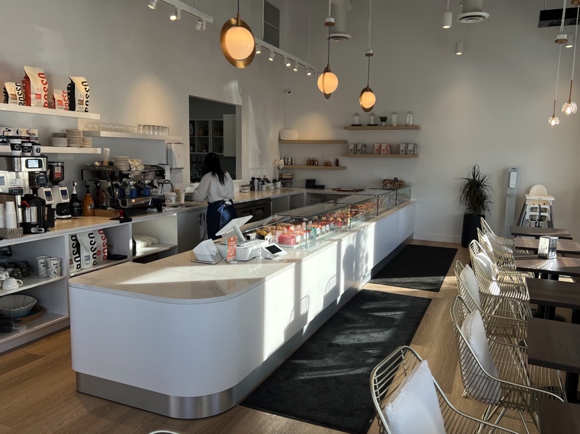 TiresOnTheRun1's tweet photo. Authentic French pastries right here in Airdrie by Chef Eric! 😍

La Table Haute Pastry creates decadent pastries, desserts, and macarons. Since expanding their menu this year, they've added delicious brunch options, sandwiches, and soups! Check them out! #FrenchPastries https://t.co/anAwmf3aJy