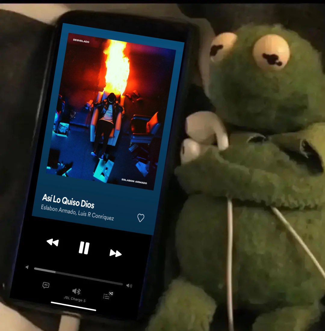 gio__palace's tweet photo. This Eslabon Armado song got me like https://t.co/QxEjBBRnSa