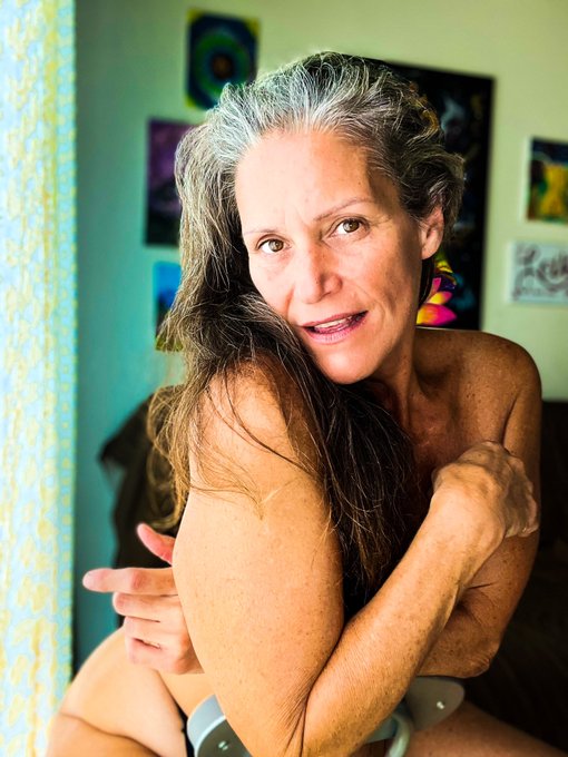 would you handle a staring contest?😉🍑   #naughtywife #hotmilf #onlyfansbabe #horny #naughtymilf  #stepmom<a href="/tag/naughtywife"class="tags">#naughtywife</a><a href="/tag/booty"class="tags"><span>#booty</span></a><a href="/tag/homemade"class="tags"><span>#homemade</span></a><a href="/tag/porn"class="tags"><span>#porn</span></a><a href="/tag/horny"class="tags"><span>#horny</span></a><a href="/tag/hardcore"class="tags"><span>#hardcore</span></a><a href="/tag/milf"class="tags"><span>#milf</span></a>