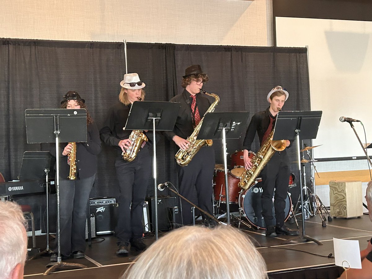 lattajayne1's tweet photo. Celebrating future artists! These young musicians hosted a wonderful dinner/ performance fundraiser at TRU tonight for their upcoming trip to Edmonton. Well done Kamloops School of the Arts! https://t.co/DLgo5xFL8J