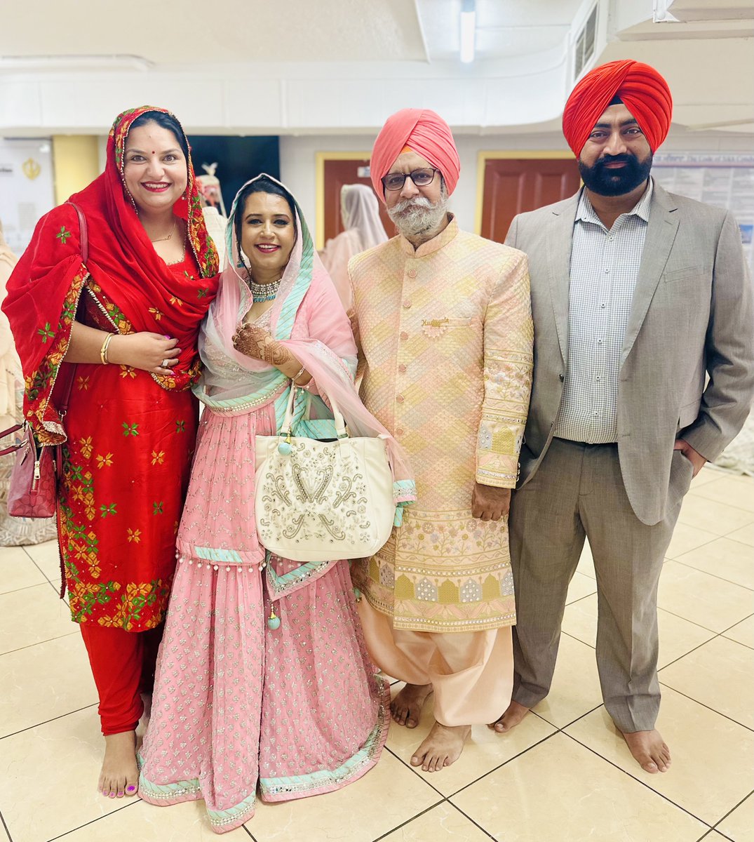 jugnu30's tweet photo. Congratulations Balwinder Pal Singh ji,Karenjit Kaur ji &amp; family on Anand Karaj of Jasleen and Amandeep..A beautiful wedding ceremony❤️ https://t.co/ELWYTJ73U0