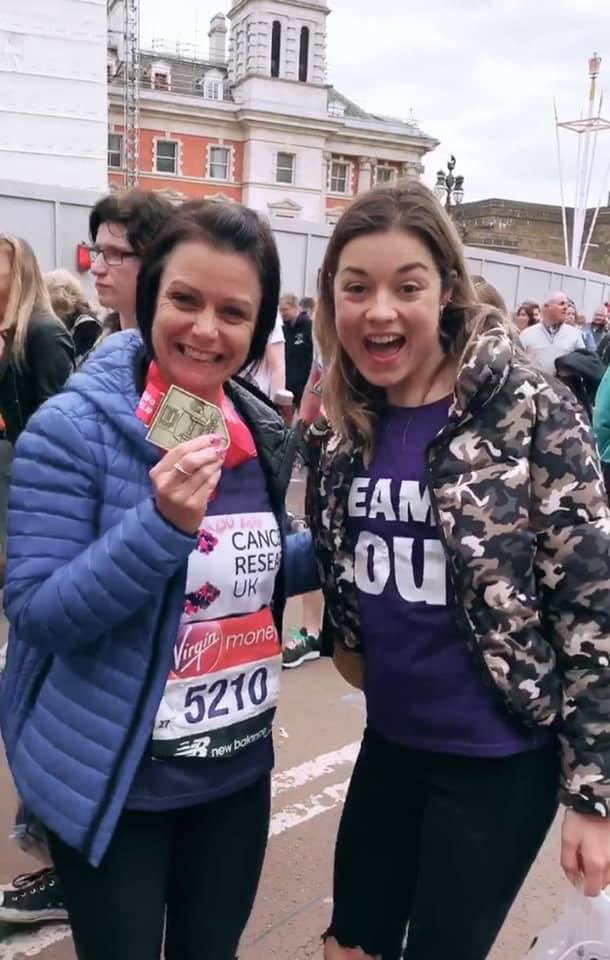 louise54553572's tweet photo. Such a special, amazing memory, I did that! I ran London marathon and loved nearly every mile 😆🏃🏻‍♀️ #betterwithfriends #patonthebackforme ☺️ https://t.co/5QThwrhSys