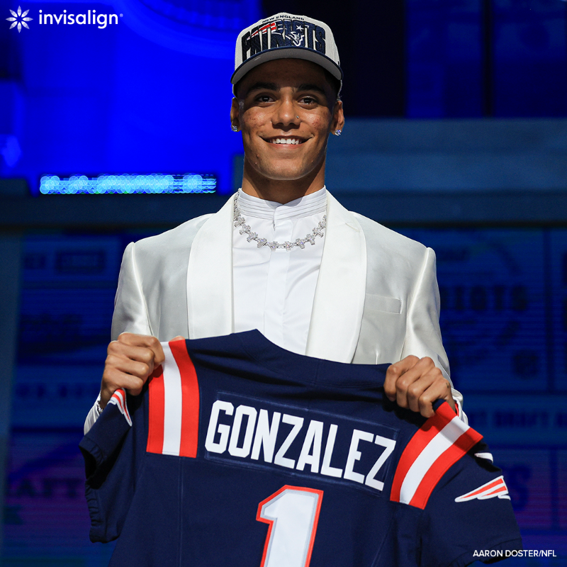 Patriots's tweet photo. A star on the #PatsDraft stage 🌟

@chrisgonzo28 | #ForeverNE https://t.co/BM8LQx9B7M