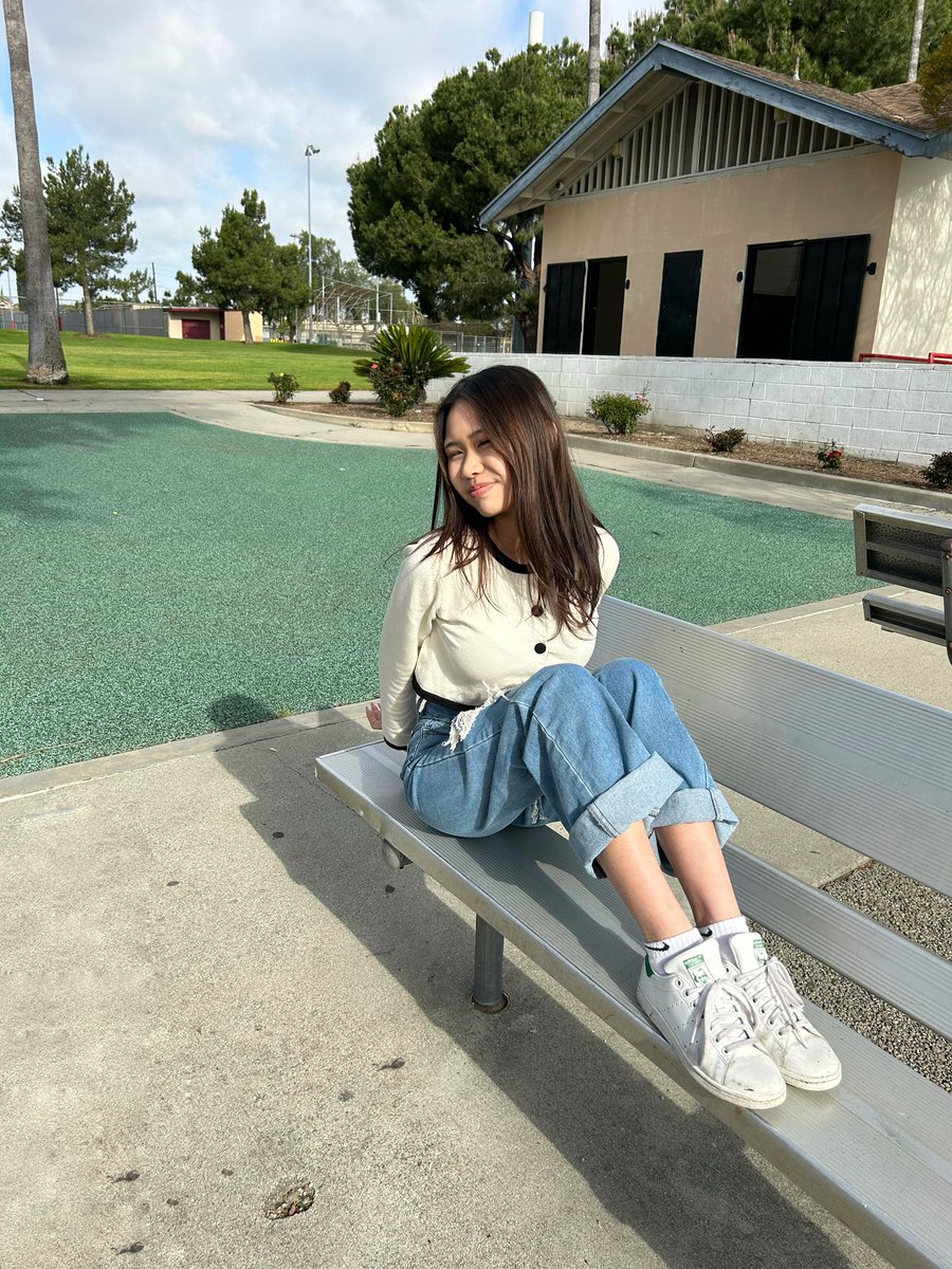 Hello everyone! My name is Denise, I'm 20 years old and I am a UGC creator in the works. I have decided to take content creation seriously and I would love to connect with friends in this community! 🌿Ps I would also appreciate any advice🤣
EXCITED FOR THIS JOURNEY☁️
#UGCcreator