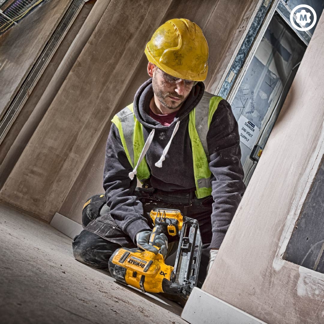 Mastertoolsnl's tweet image. 🟡 DeWALT DCN660N Accu Afwerktacker 16Ga 18V 🟡

✔️Compact, lichtgewicht ontwerp, maakt de machine comfortabel in gebruik
✔️Gecontroleerde spijker-per-spijker modus of snelvuurmodus maakt het schieten tot 4 nagels per seconde mogelijk

#mastertools #dewalt #tacker #gereedschap