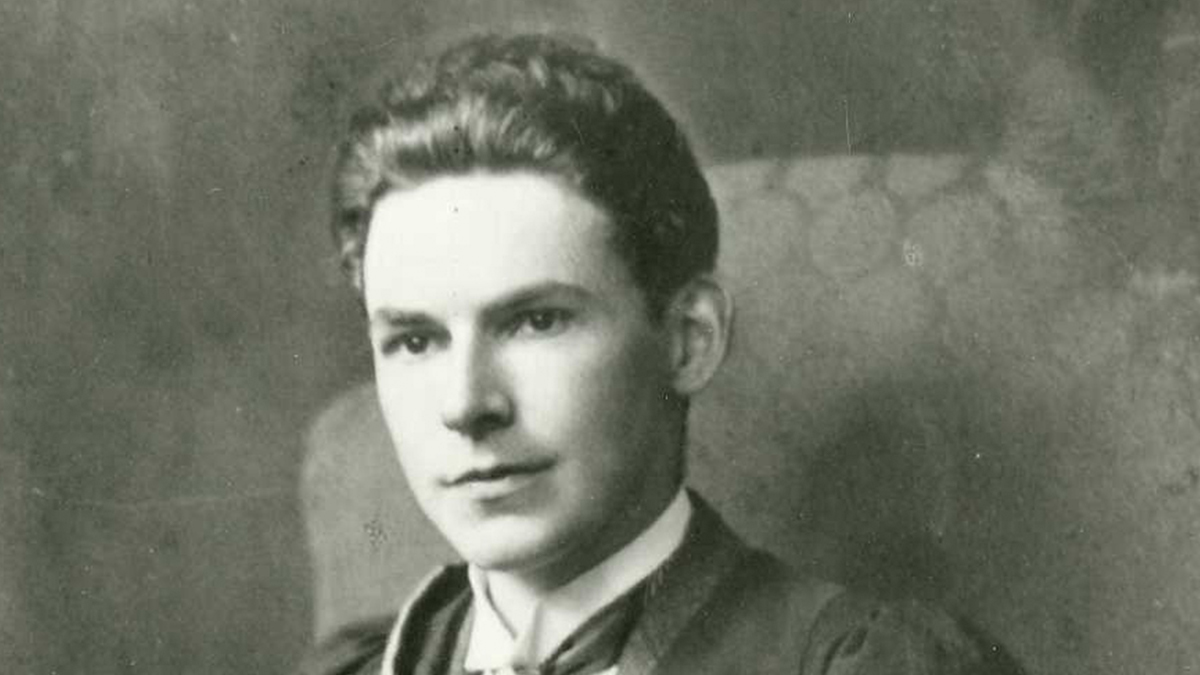 Scots Language Centre (@scotslanguage) on Twitter photo Perth makar William Soutar wis born #OTD in 1898!
Lairn mair aboot his life, an read a selection o his poems here:
➡️ williamsoutar.com
Hae a swatch at the #CPKSoutar23 programme fae <a href="/CPKLibraries/">Culture Perth & Kinross Libraries</a> here:
➡️ culturepk.org.uk/whats-on/souta…
#SoutarDay
#Scots #ScotsLanguage Perth makar William Soutar wis born #OTD in 1898!
Lairn mair aboot his life, an read a selection o his poems here:
➡️ williamsoutar.com
Hae a swatch at the #CPKSoutar23 programme fae <a href="/CPKLibraries/">Culture Perth & Kinross Libraries</a> here:
➡️ culturepk.org.uk/whats-on/souta…
#SoutarDay
#Scots #ScotsLanguage