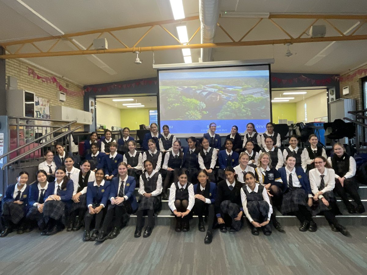 Loreto Extracurricular tweet media