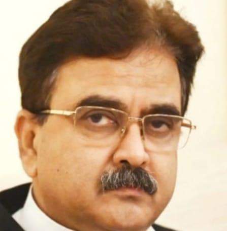 SanjuArt2510's tweet photo. Sir you are a fighter, an inspiration.
Take a bow 🙏🏻
Your fighting spirit against corruption will be written in the page of History.#standwithjusticeavijitganguli #cjidychandrachud #CJIChandrachud https://t.co/oKfmFdQvEB