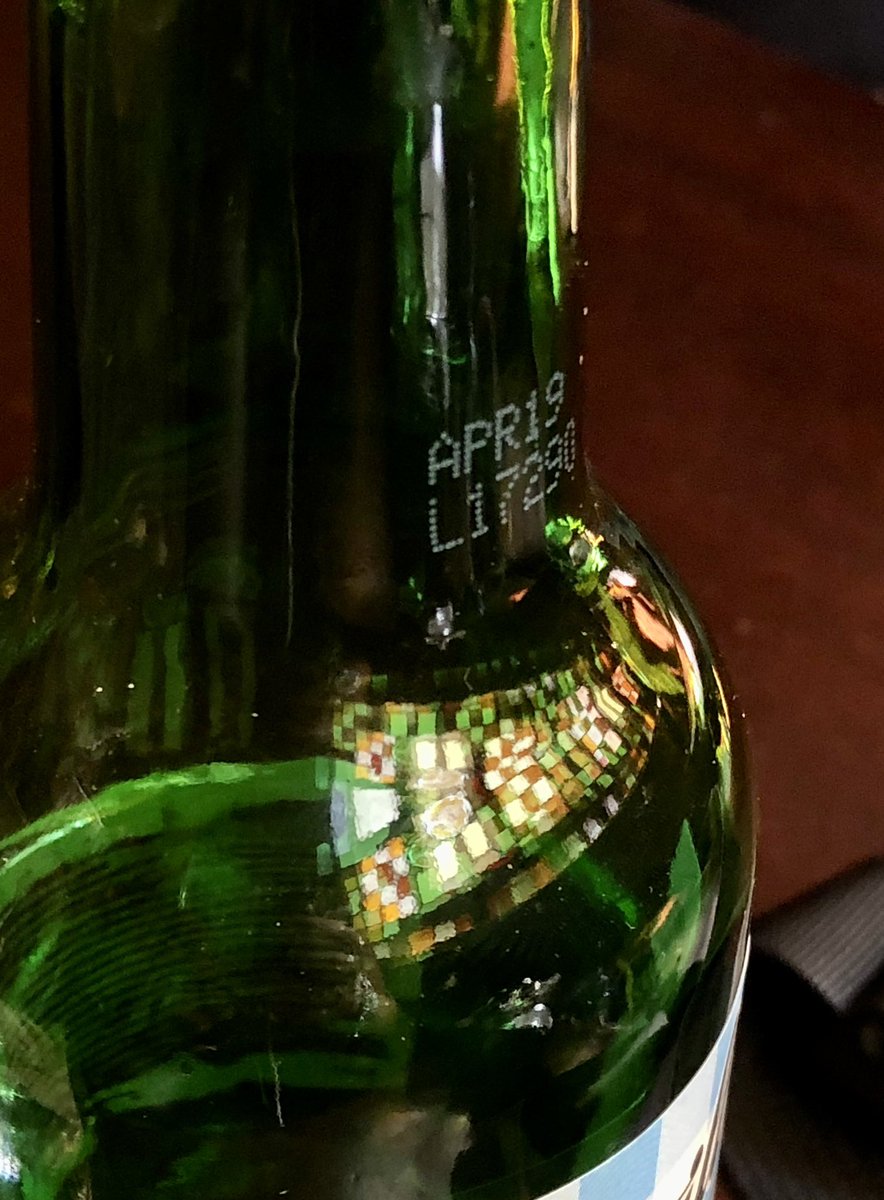 jillreidy's tweet photo. @365_in_2023 #365in2023dailyprompt #365in2023 #potio #drink #winebottle #reflection #windowsreflected Reflections in a Wine Bottle https://t.co/cHxkIFZyZJ