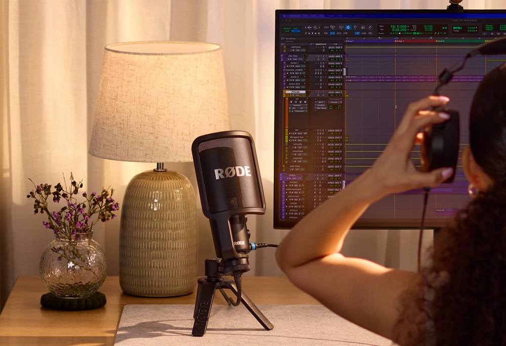 soundonsoundmag's tweet photo. The @rodemics NT‑USB+ new desktop mic is a very attractive package capable of first‑class results both for music production and for podcasting.
https://t.co/DnSoOpapxK
#dailysospost #ntusbplus #RØDE #microphones #microphone #music #recording #studio #homestudio https://t.co/ZF6olFJoym
