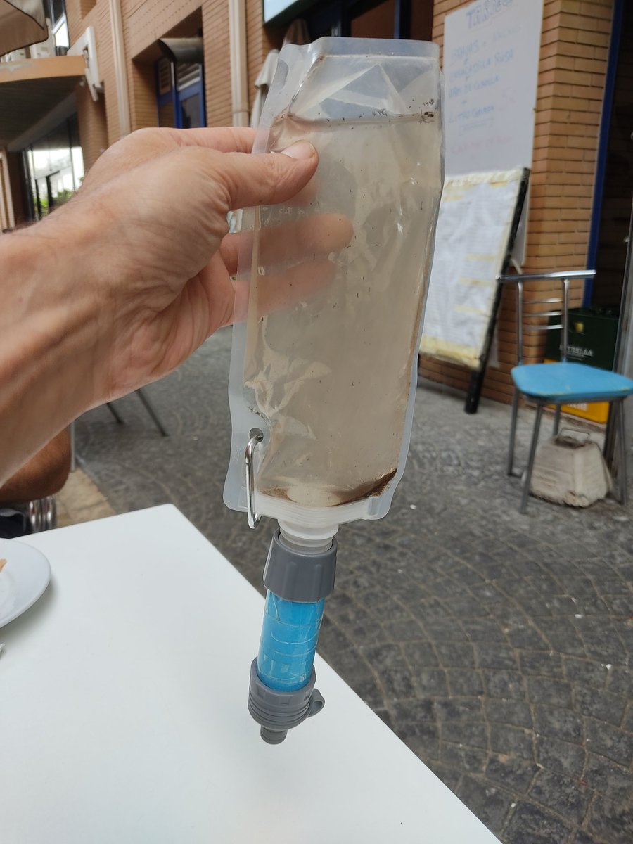 Hoy hemos tenido reunión muy interesante con la #ong #Manare un proyecto alucinante destinado a dotar de agua filtrada sin riesgo de contraer enfermedades a miles de seres humanos, q no pueden acceder a agua potable... Proyecto a la vista? 
 #cómic #cooperacioninternacional