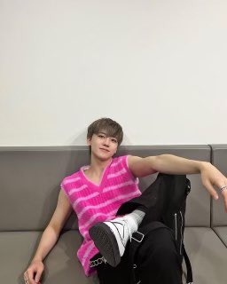 danmenuliss's tweet image. Nomin 🔞 au - Surprise 
(Implied JiJaem)

Cw : boypussy, foursome! twin sex

Si kembar yang sedang ingin merayakan ulangtahun mereka,  malah bertemu jm si content kreator, dan diajak bikin konten.

Link privatter : privatter.net/p/9991974