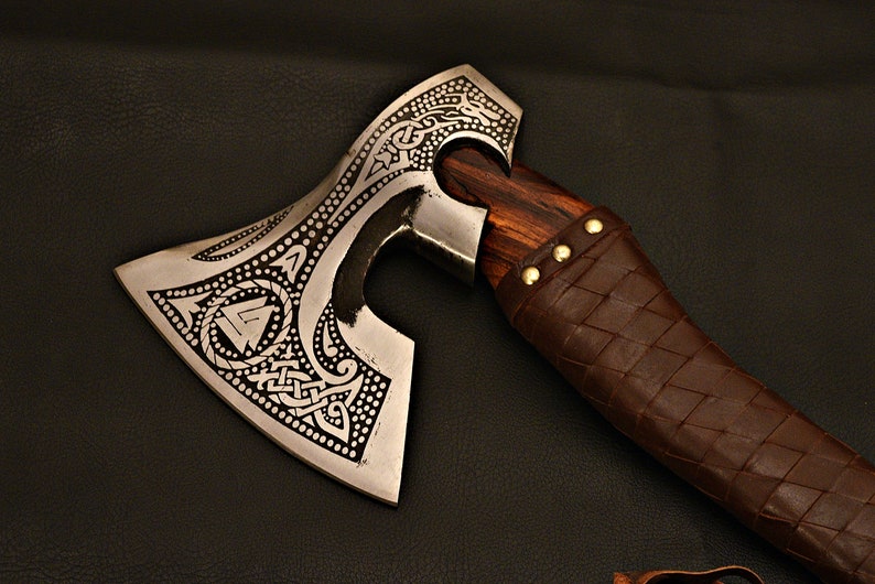 ShoponeOnline's tweet photo. Handmade &amp; Hand Forged 1095 Steel Tomahawk/ Axe / Hatchet /Etched Axe with Rose Wood

#axe #ax #umbanda #o #candombl #exu #ogum #oxum #umbandasagrada #candomble #orixas #f #orix #s #amor #bahia #pombagira #orixa #xango #oxossi #iemanja #knife #sarava #axethrowing #oxala #umbandis https://t.co/5RjPvXMxKF
