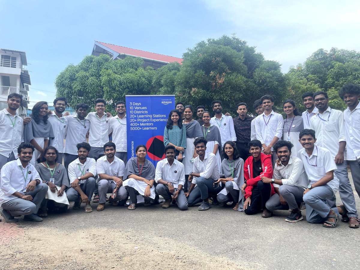 Abin_t1077's tweet image. TinkerHub Maker station event was a huge success. Students got knowledge on different technologies used in IT industry and learned how they work. #TinkerHub #TechForGood 🚀🧑‍💻