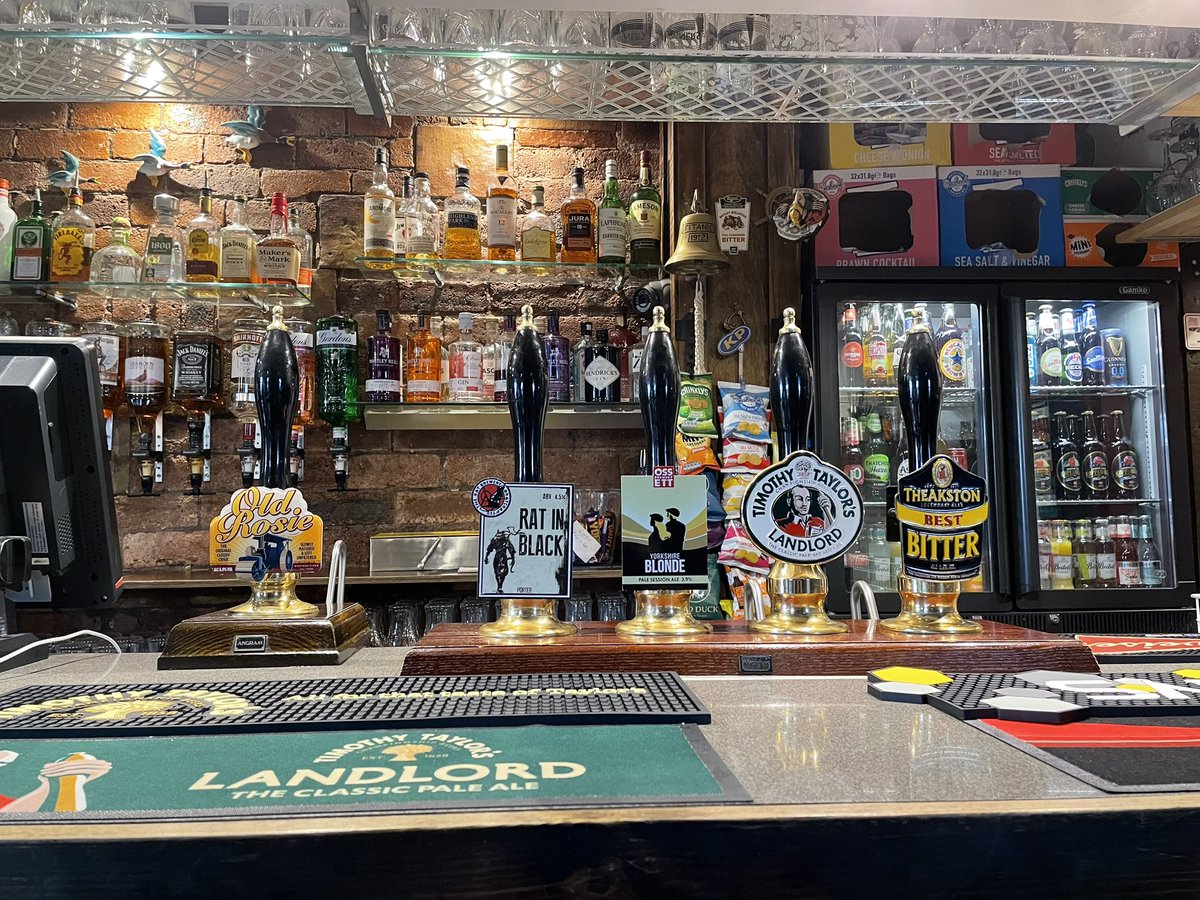 Good morning and happy bank holiday weekend everyone! Yes, it’s cold and miserable but it’s warm in here and we are open from 12! 

On the pumps today we have a special guest from the Rat Brewery in Huddersfield - Rat in Black - a 4.5% Porter and a cracking pint. Lovely stuff!