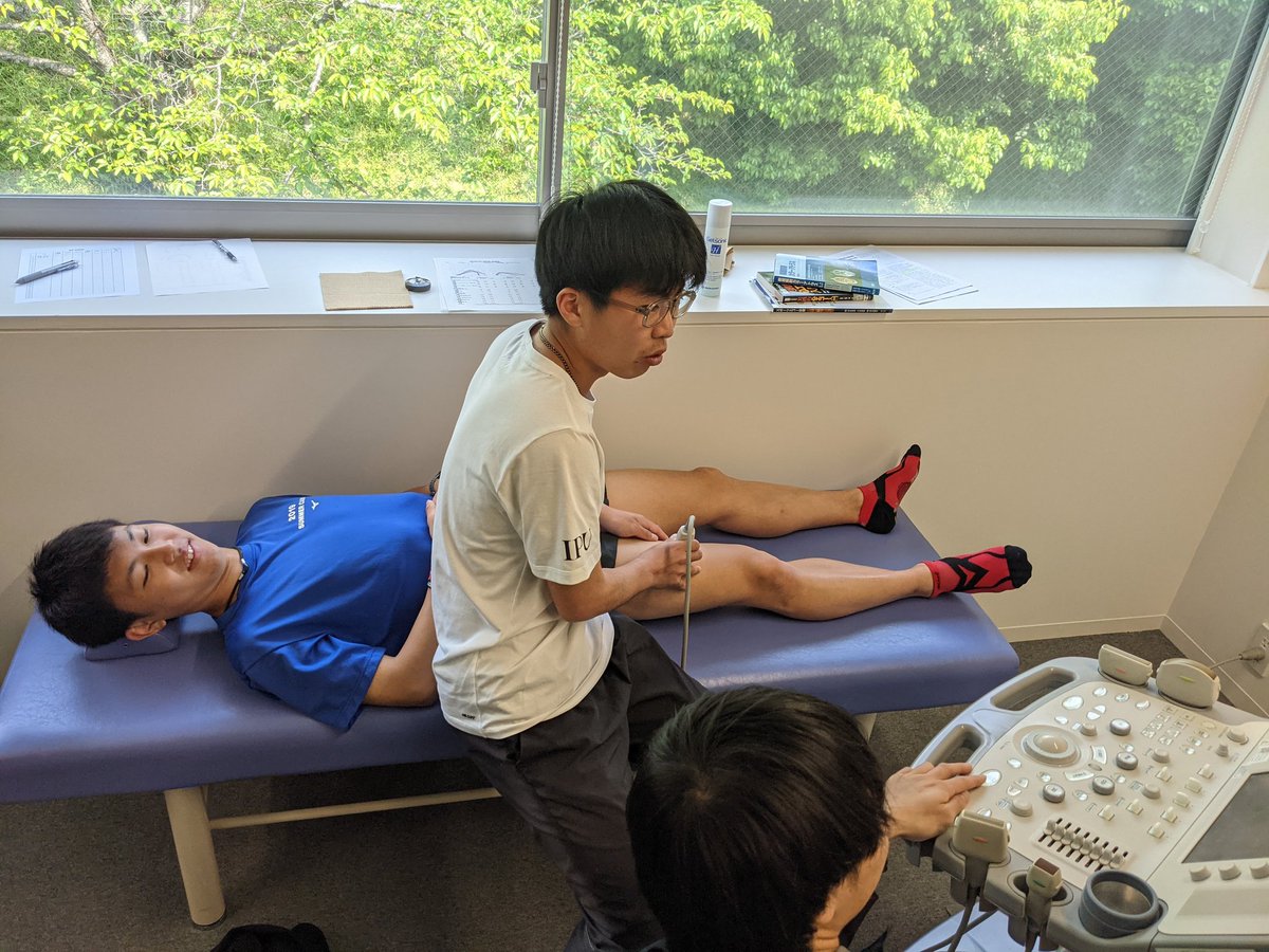 ipuMLD's tweet photo. #科学で強くなるIPU

新入生の体力測定がスタート👏

従来の測定を改良、そして新たな測定を追加し、新入生47名全員のパフォーマンスの成り立ちを明らかにします。

新項目の筋厚測定は、柔道整復師の卵 #田中康裕 (2· #鳥栖工業) が担当👍フォームやトレーニング���歴との関連を調査します。 https://t.co/FtlzxrQWtS