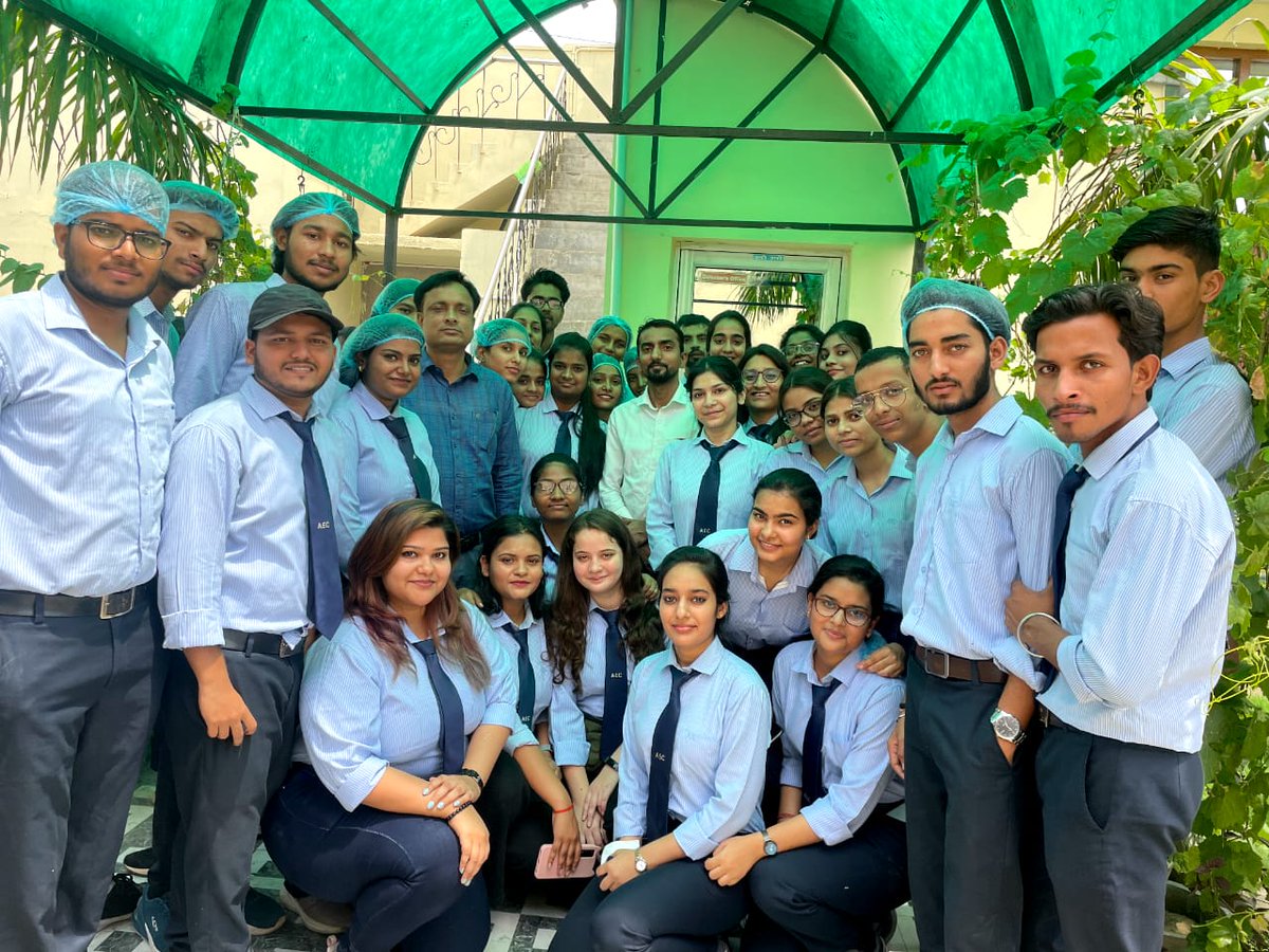 AnandCampus's tweet photo. Department of Biotechnology, Anand Engineering College, Agra has organized a one-day Industrial Visit to Tapovan Food Pvt. Ltd. Hathras.

#IndustrialVisit #shardagroup #Anandcampus #TapovanFoodPvtLtd #biotechnology https://t.co/sm1mj5smAu