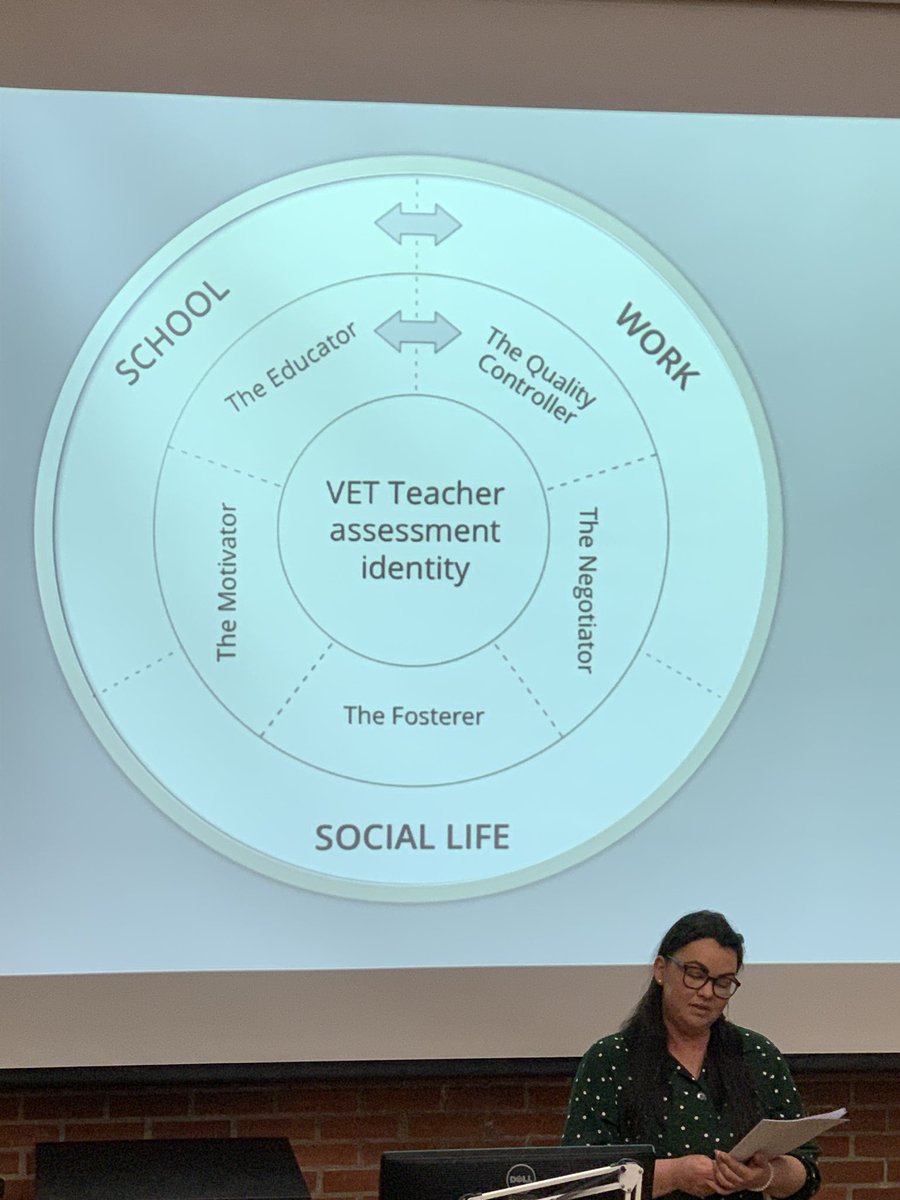 Viktig disputas i dag om vurdering i yrkesfag med Julie Leonardsen, NTNU. Vi trenger mer kunnskap om vurdering i yrkesfag for å forstå kompleksiteten i vurdering i yrkesfagene. @hennif har vært hovedveileder.