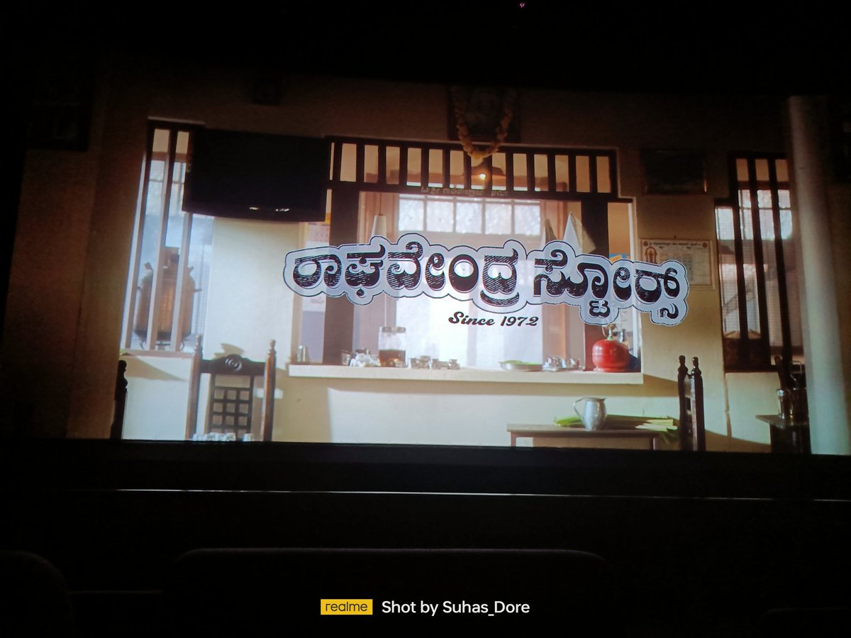 A Movie with Good Humour and Great Message ❤️
Thumba Dhina Adhmele ಮನಸಾರೆ ನಕ್ಕಿದೀನಿ
@Jaggesh2 sir Steal the Show♥️
@SanthoshAnand15 Story,Screenplay,Presentation,Dailouges💯
2nd half Ali swalpa Unwanted Sceans Idhe astu Bitre 
Perfect Movie For This Weekend🥳
#RaghavendraStores