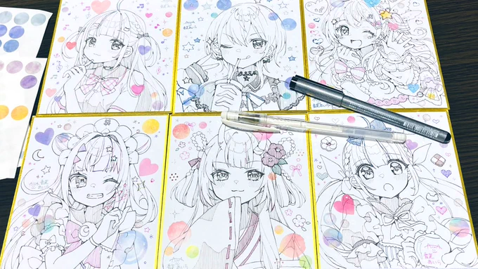 色紙並べた٩( 'ω' )و
あとは時間次第で描けたら増える(かもしれない)#ホロクル5th 