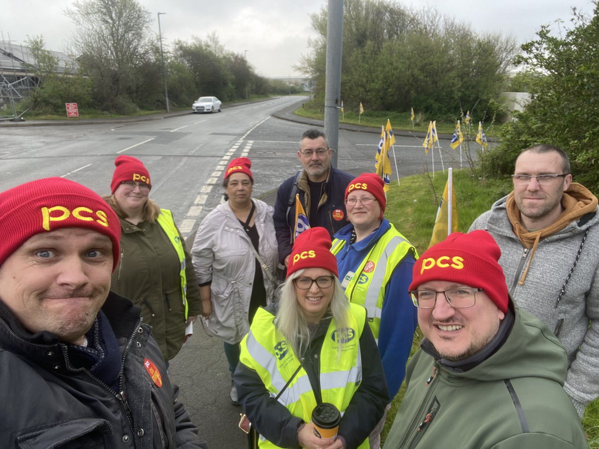 RPA Workington picket line #BlameTheGovt #PCSonStrike #PaydayWalkout