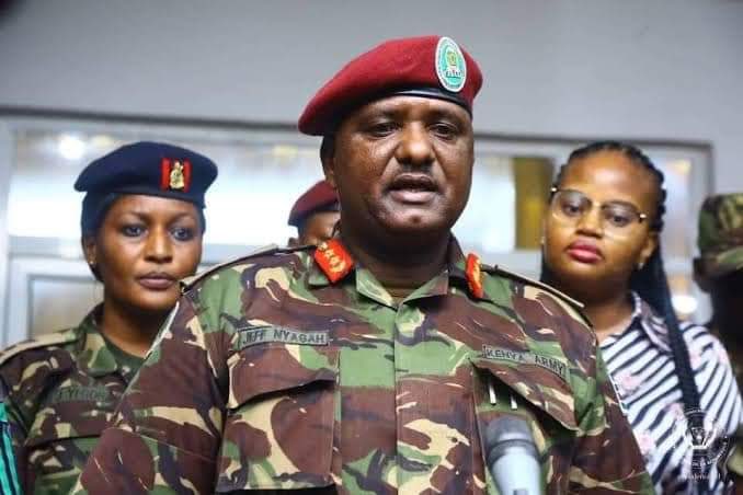 PharaonAmadja's tweet photo. Mon général #Djeff n’as pas même 60 ans pourquoi #démissionner tu devrais y rester encore #EAC @kenya @WilliamsRuto https://t.co/8nxmiZXYTJ