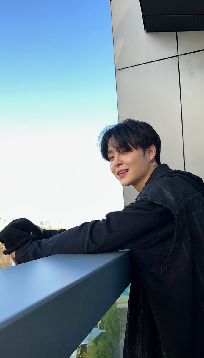 lixximemwb's tweet image. จีฮุนรีวิวเสื้อผ้า