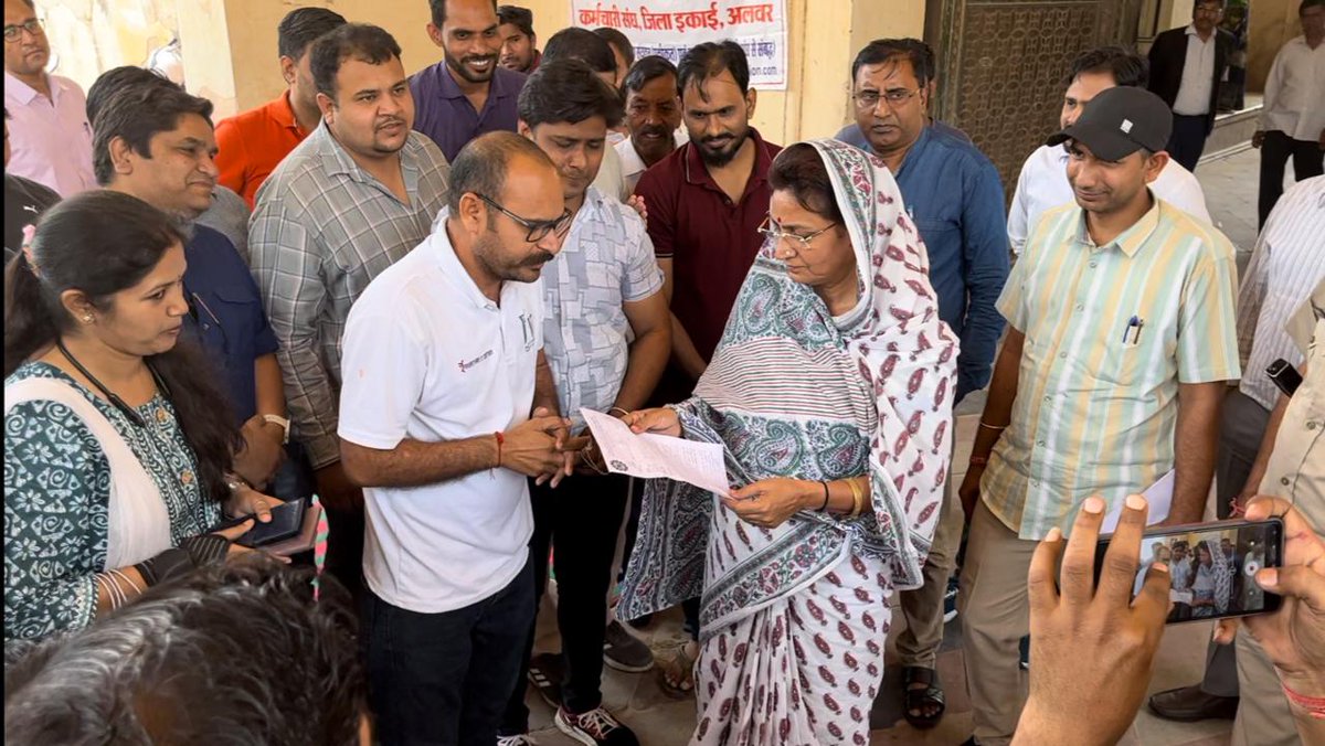 #IADemands3600GP 
<a href="/alwaritunion/">Alwar IT Union</a> 
<a href="/ashokgehlot51/">Ashok Gehlot</a> 
<a href="/zeerajasthan_/">ZEE Rajasthan</a>