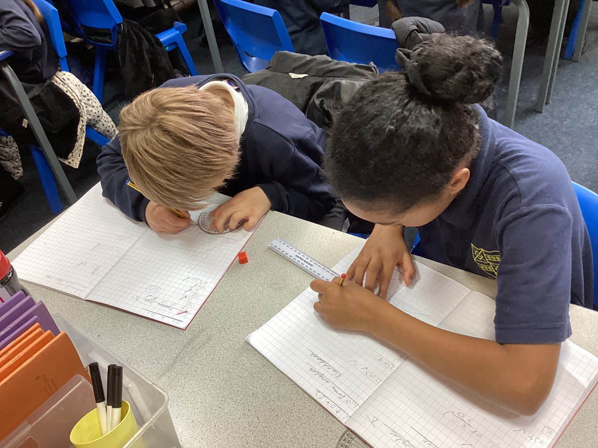 Vernon56KS2's tweet photo. Miss Ridgway’s Maths group are using #RallyCoach to draw angles! Ask us how to use a protractor! #VPPMaths https://t.co/ObFEaz0j8Z