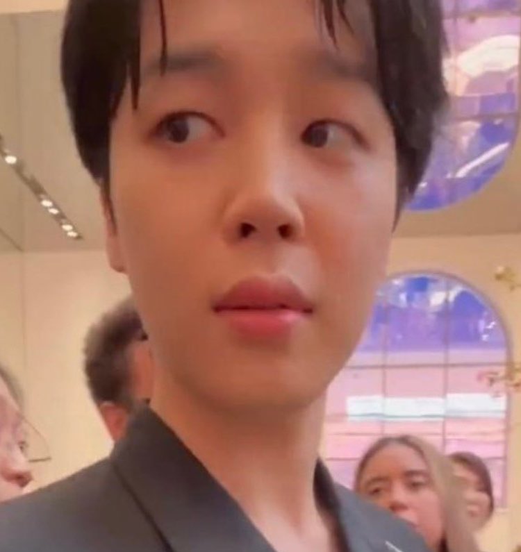 ∙ ө ∙ FACE on Twitter: "even with camera distortion he’s still the