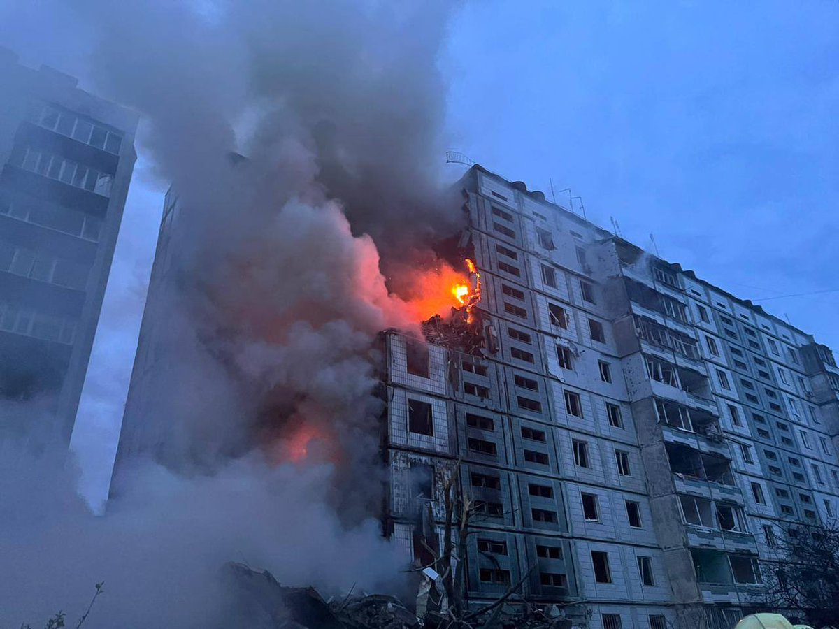 maria_avdv's tweet photo. Awful news from Uman. As of now 7 people killed. One of the blocks of the nine-storey building collapsed. 109 people lived there - 46 apartments, 27 completely destroyed. https://t.co/K7t4D8EdpN