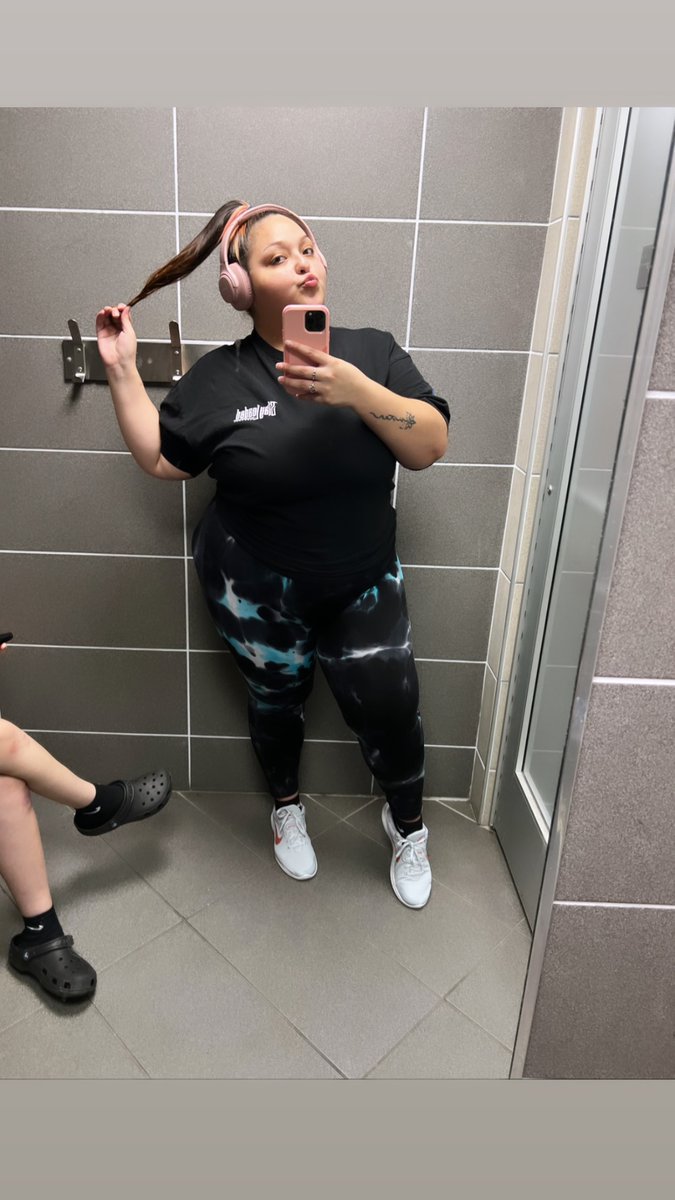 Mamiliz65's tweet photo. A gym dump https://t.co/vDoefdlDhF