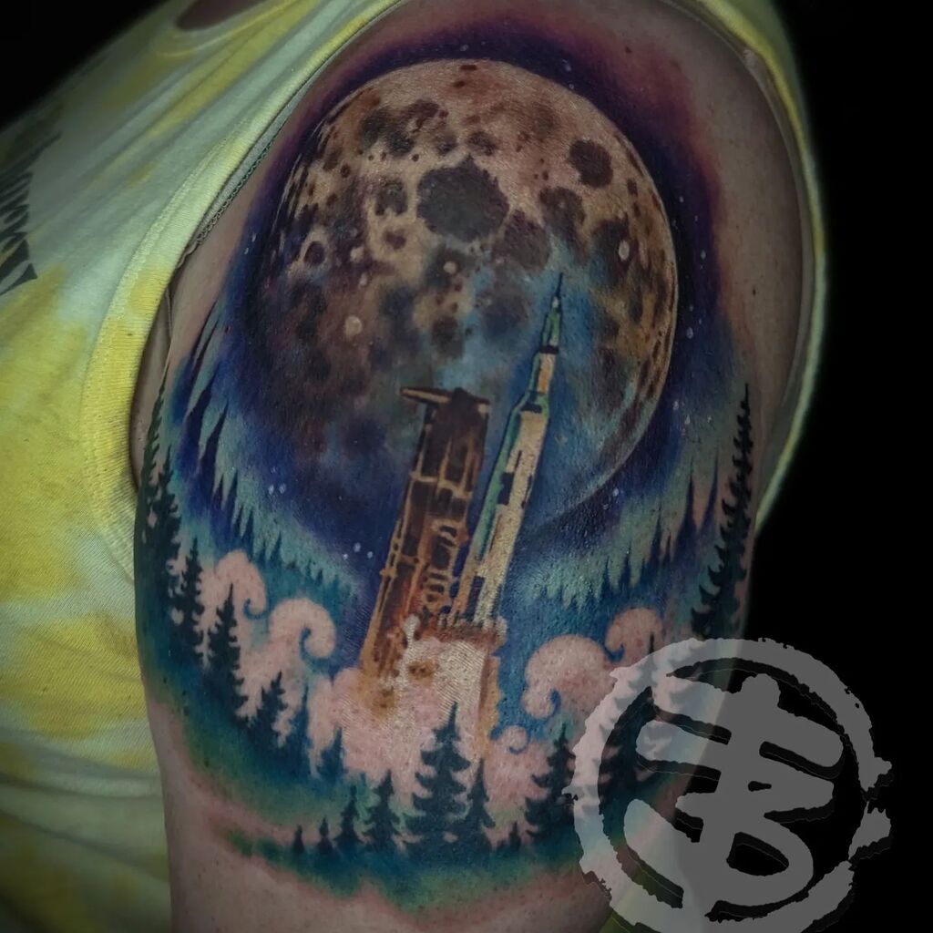 TomBesteArt's tweet photo. #tombesteart #tattoo #tattoos #tattooartist #michigantattooartist #michigantattooer #michigantattooers #detroittattooartist #detroit #detroittattooer #eternaltattoo #eternaltattoos #eternaltattooseastpointe #moon #moontattoo #rocket #space https://t.co/0upmxm2CgB https://t.co/MpLKQ067oU