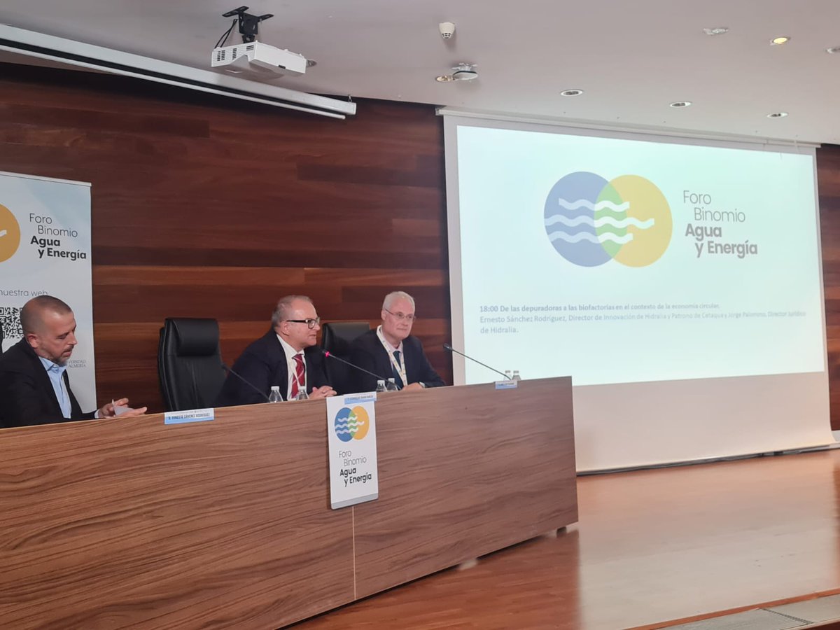 Hoy continúa el Foro Binomio Agua y Energía que organizan la <a href="/UniBarcelona/">Universitat de Barcelona</a> <a href="/CanalUGR/">Universidad Granada</a> y <a href="/ualmeria/">Universidad de Almería</a> y aquí os dejamos la intervención de Ernesto Sánchez, director de Innovación, y Jorge Palomino, director jurídico de Hidralia hidralia-sa.es/-/hidralia-exp…