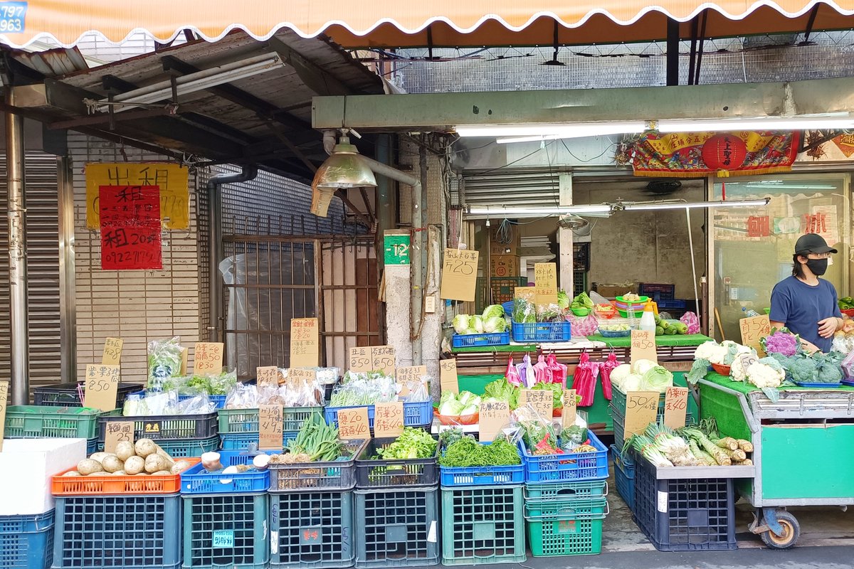 【台湾の市場】 朝も夜も営業の「虎林市場」がおもしろい！ 地元民とのふれあいが楽しい！ローカル感あふれる朝市＆黄昏市場へ行こう