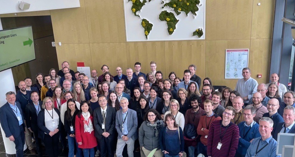 ccitub's tweet photo. El Dr. L. Calvo, d’anàlisi de superfícies #CCiTUB, ha assistit al “PHI European User Meeting” de Grenoble:
ℹ️ https://t.co/hQ1JwbZ7tZ
Preparant l'arribada del nou espectroscopi de fotoelectrons amb microsonda de rastreig:
🔬https://t.co/oBfUikuVBK
#photoelectron #spectroscopy https://t.co/otckUE8pVv
