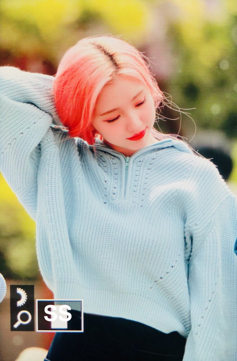 ss050822's tweet photo. 230428 ㅋㅋㅋ

#yeseo #예서 #Kep1er #케플러 https://t.co/CBba5n3Mg8