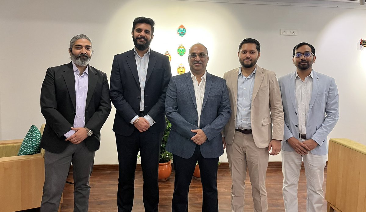 Prateek Bhatia tweet media