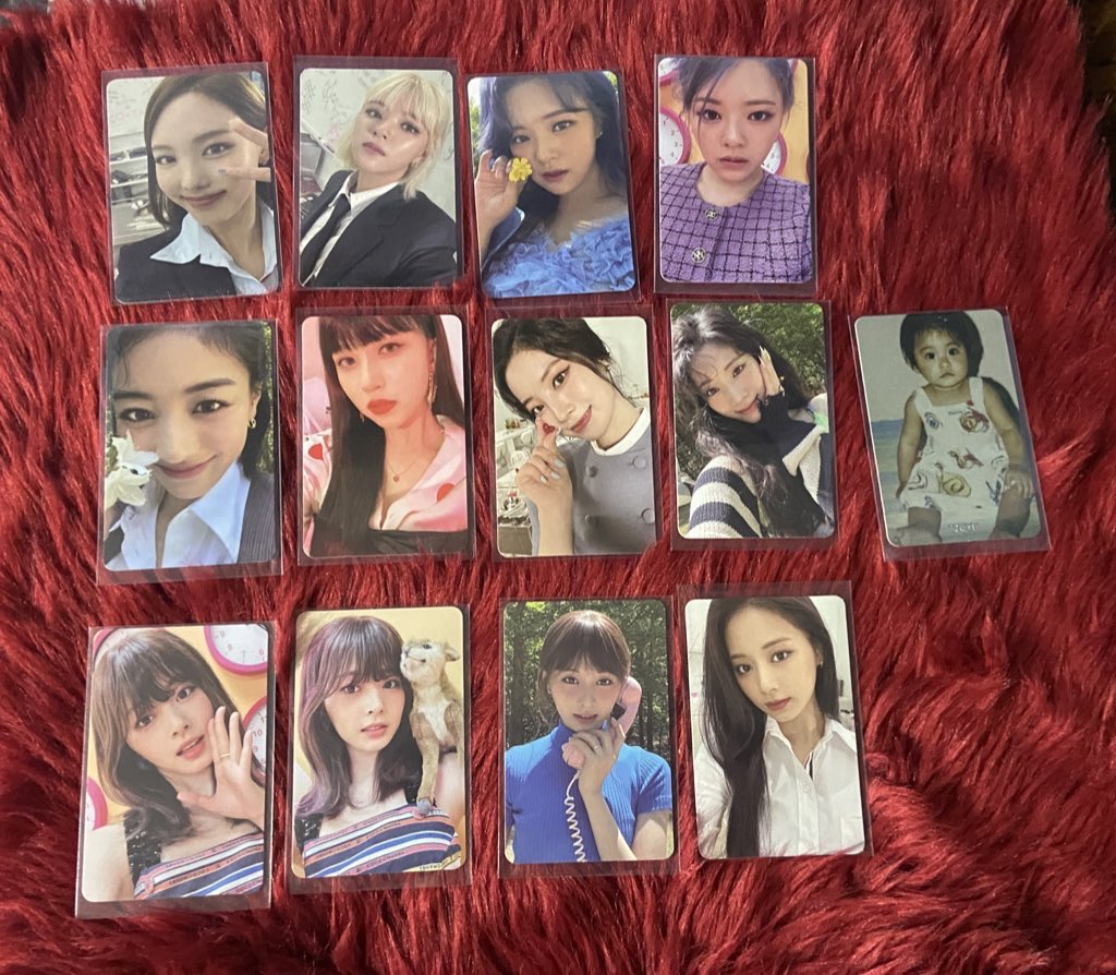 WTS LFB TWICE

— 60 pesos ea
— 1 week dop
— must take at least 3 pcs to push through
— flash, jrs, sco, lbc

t. b1&amp;2 nayeon jeongyeon jihyo mina dahyun tzuyu twice photocards