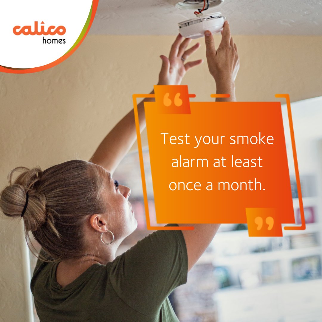 Fire Safety Tip - Test your smoke alarm at least once a month.
👍 have one fitted on each level of your home
👍 don't paint over a smoke alarm

For more info:
lancsfirerescue.org.uk/safety/safety-…
#FireSafetyTips