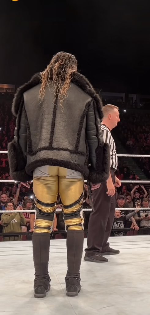 ForHisVision's tweet image. My vision is the only way, 🍑