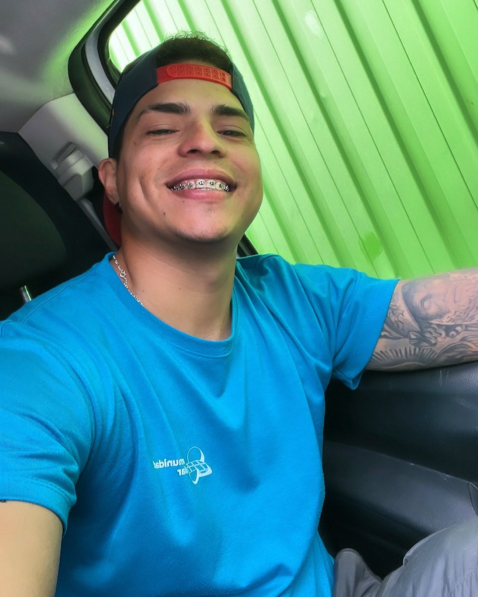 erickdiway25's tweet photo. Reímos y lloramos, caemos, nos levantamos, disfrutamos lo bueno, aprendemos de lo malo.🫶🏼 https://t.co/es2ZWDUkFy