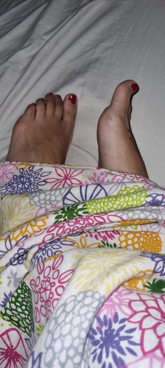 CBlondefeet's tweet photo. Buenos dias! Quieres ver más contenido? Inscribete quedan pocos días para que siga siendo gratis!

#feet #feet_lover
#feetpic #feetcontent #onlyfansgirl #PiesFemeninos

https://t.co/QBXSYYsDrS https://t.co/WvcWG1EiN9
