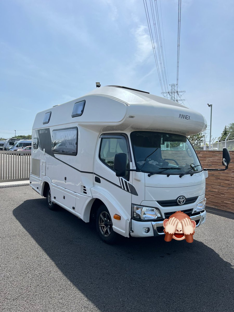 CampbakaT's tweet photo. 最低限の洗車と給水をして出発です！
土曜日の夕方までには仙台行きにつかなくてわ。

#キャンピングカー #キャンピングカーの旅 #キャンピングカーのある生活 #キャンピングカーライフ #キャンピングカー旅 #キャンピングカー旅行 #東北 #ゴールデンウィーク #ゴールデンウィーク旅行 #gw旅行 #gw https://t.co/yTKEpNFaQ5