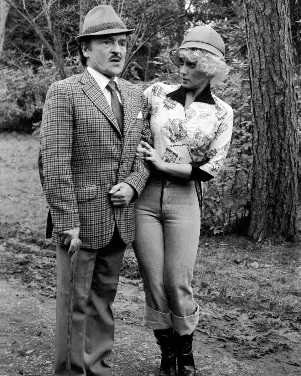 CarryOnJoan's tweet image. Morning All! #CarryOn