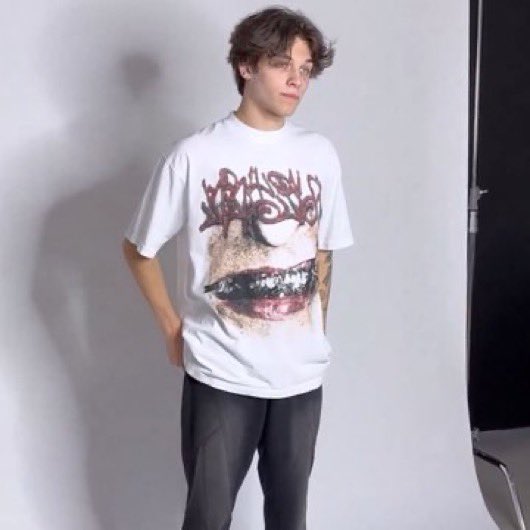 triptles's tweet image. good morning lovelies 🫂