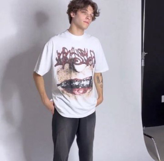 triptles's tweet image. good morning lovelies 🫂