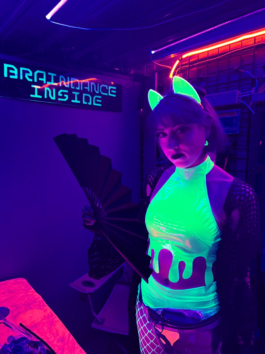 They/Them on Twitter: "RT @omgchomp: 💚🍬💚"